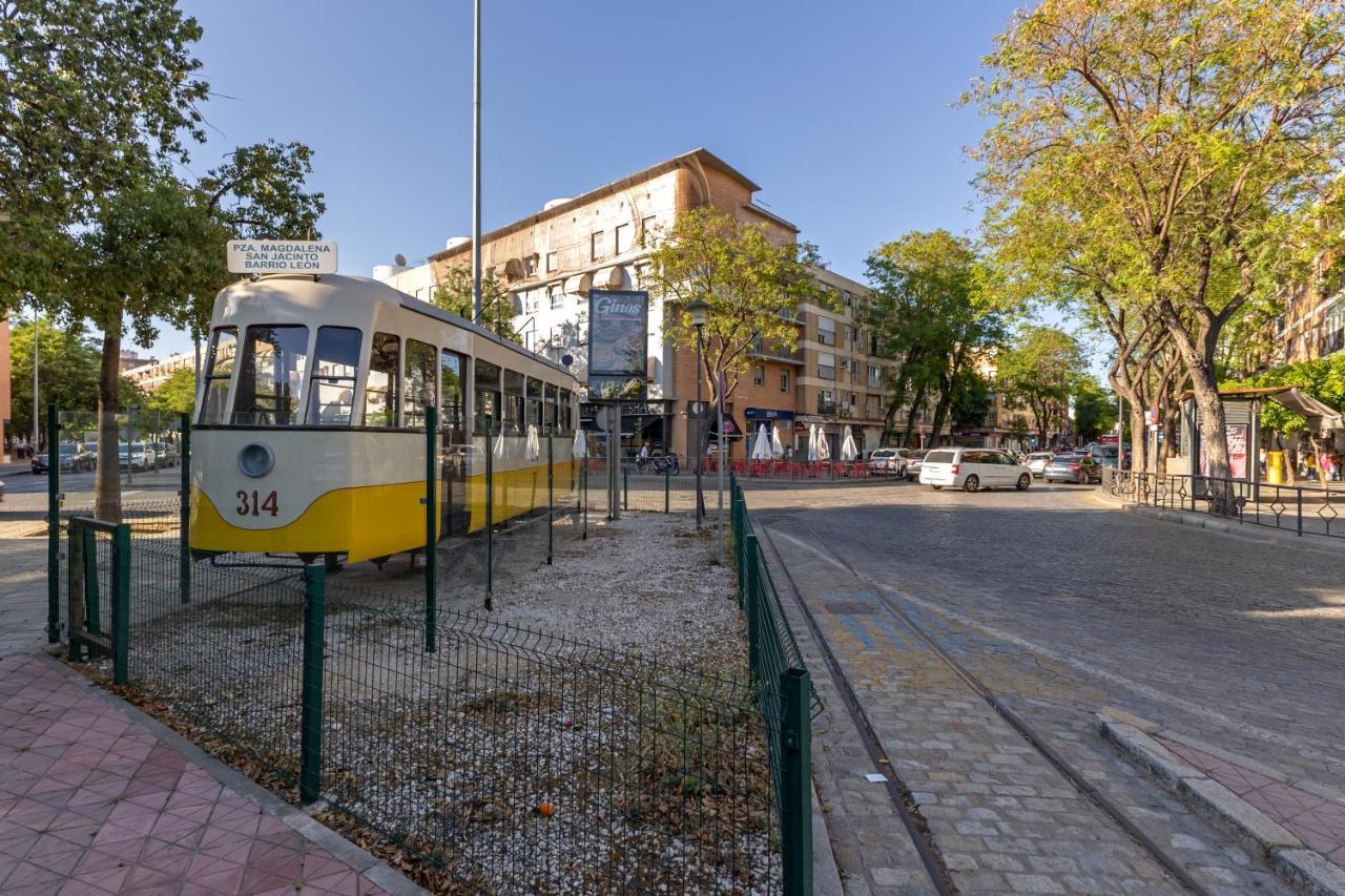 Charming 2 Bedroom Apartment At Triana Center By Oui Sevilla Kültér fotó