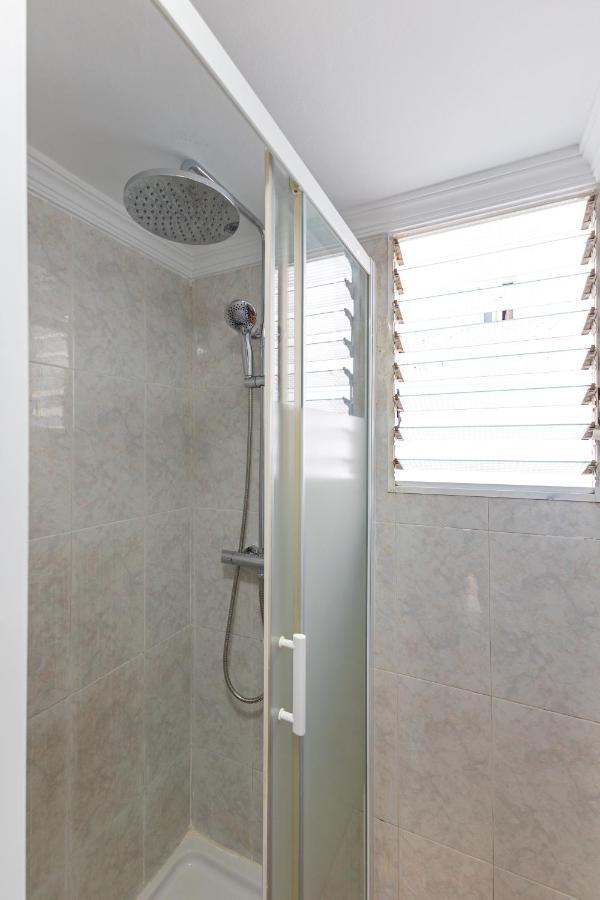 Charming 2 Bedroom Apartment At Triana Center By Oui Sevilla Kültér fotó