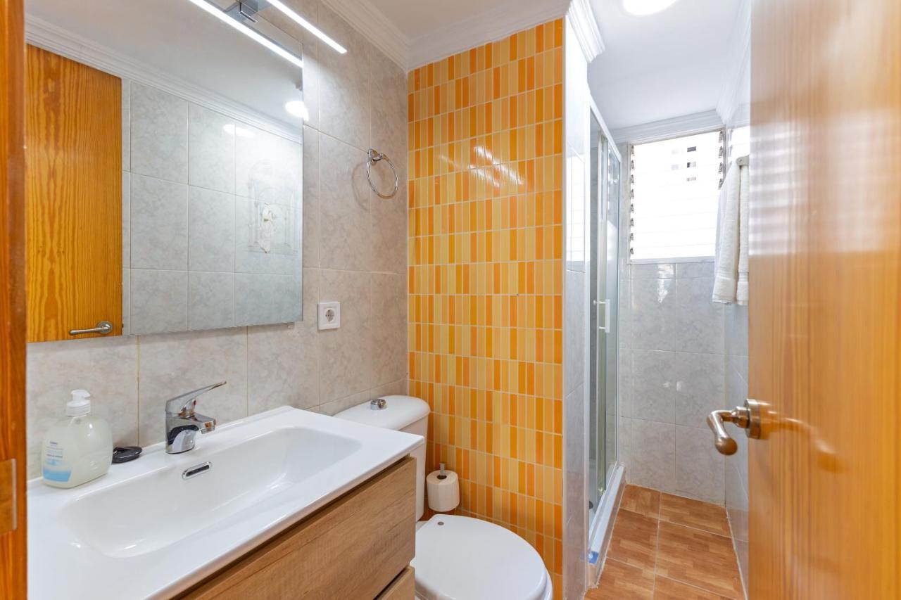 Charming 2 Bedroom Apartment At Triana Center By Oui Sevilla Kültér fotó