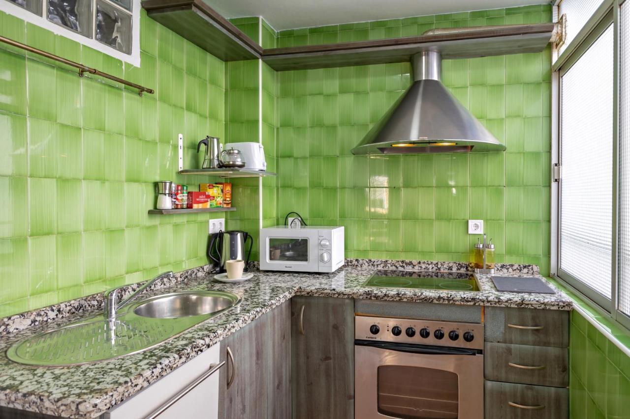 Charming 2 Bedroom Apartment At Triana Center By Oui Sevilla Kültér fotó